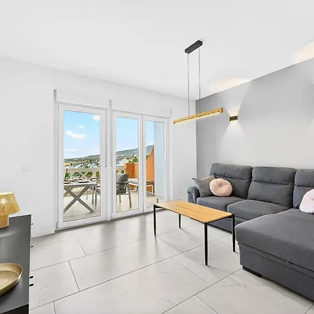 Ocean View With A Terrace Апартаменти *